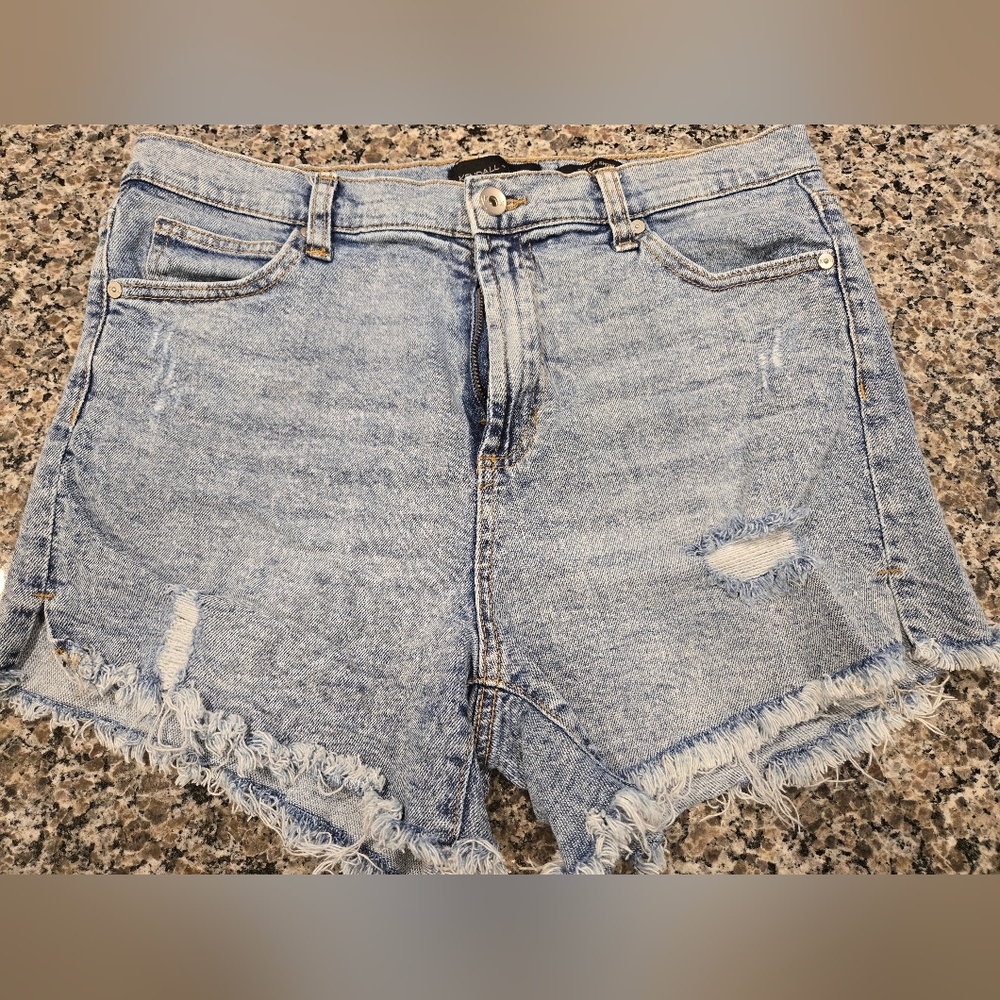 Kendall & Kylie Size 13 Shorts